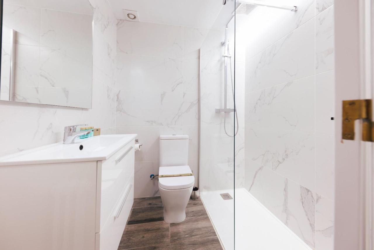 Bravissimo Pont De La Princesa, Comfortable 3-Bedroom Apartment ชีโรนา ภายนอก รูปภาพ