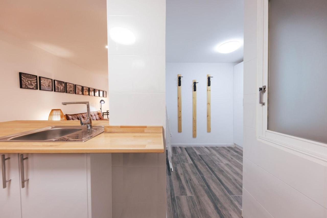 Bravissimo Pont De La Princesa, Comfortable 3-Bedroom Apartment ชีโรนา ภายนอก รูปภาพ