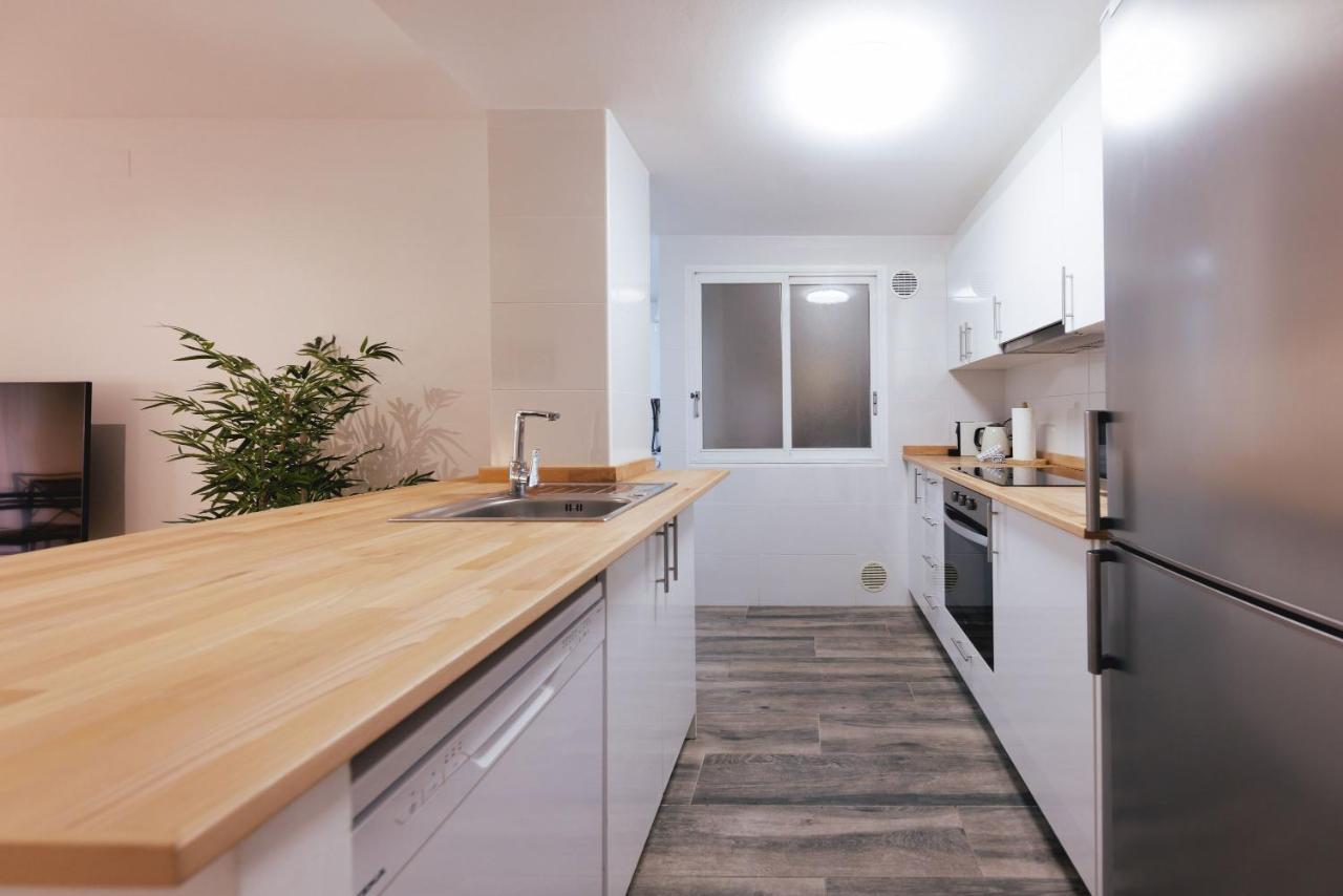 Bravissimo Pont De La Princesa, Comfortable 3-Bedroom Apartment ชีโรนา ภายนอก รูปภาพ