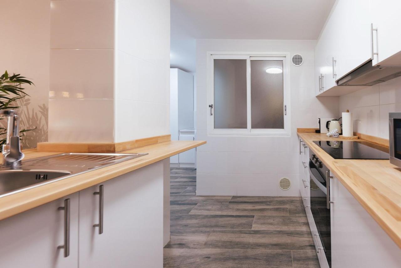 Bravissimo Pont De La Princesa, Comfortable 3-Bedroom Apartment ชีโรนา ภายนอก รูปภาพ