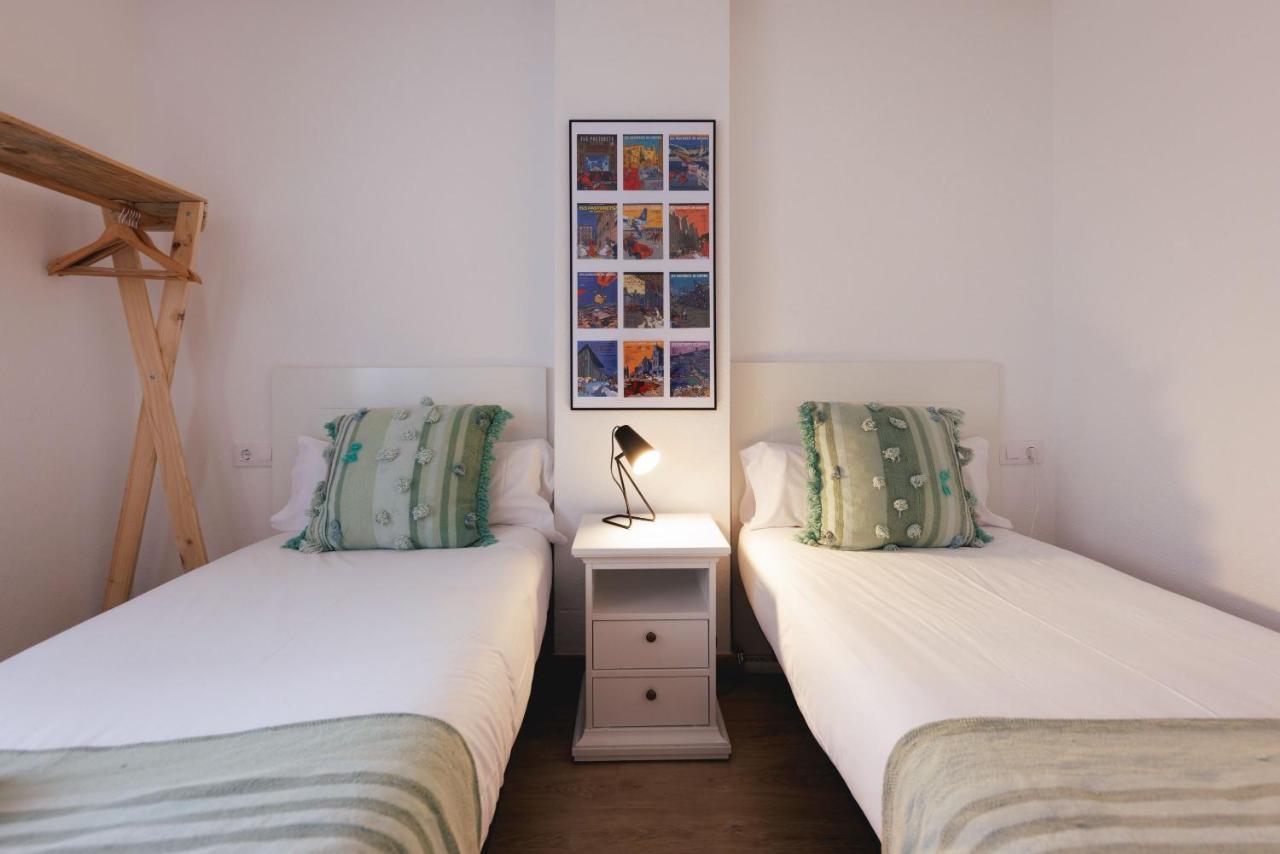 Bravissimo Pont De La Princesa, Comfortable 3-Bedroom Apartment ชีโรนา ภายนอก รูปภาพ