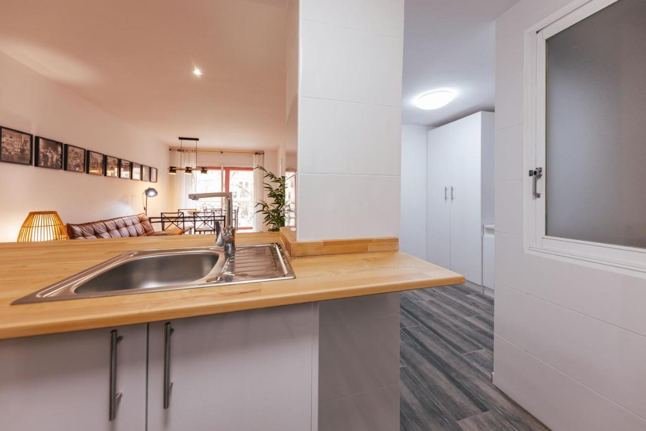 Bravissimo Pont De La Princesa, Comfortable 3-Bedroom Apartment ชีโรนา ภายนอก รูปภาพ